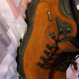 Size 13W Rocky Gore-Tex boots.